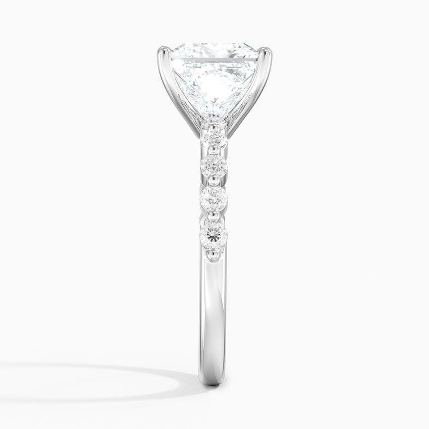 #color_white gold