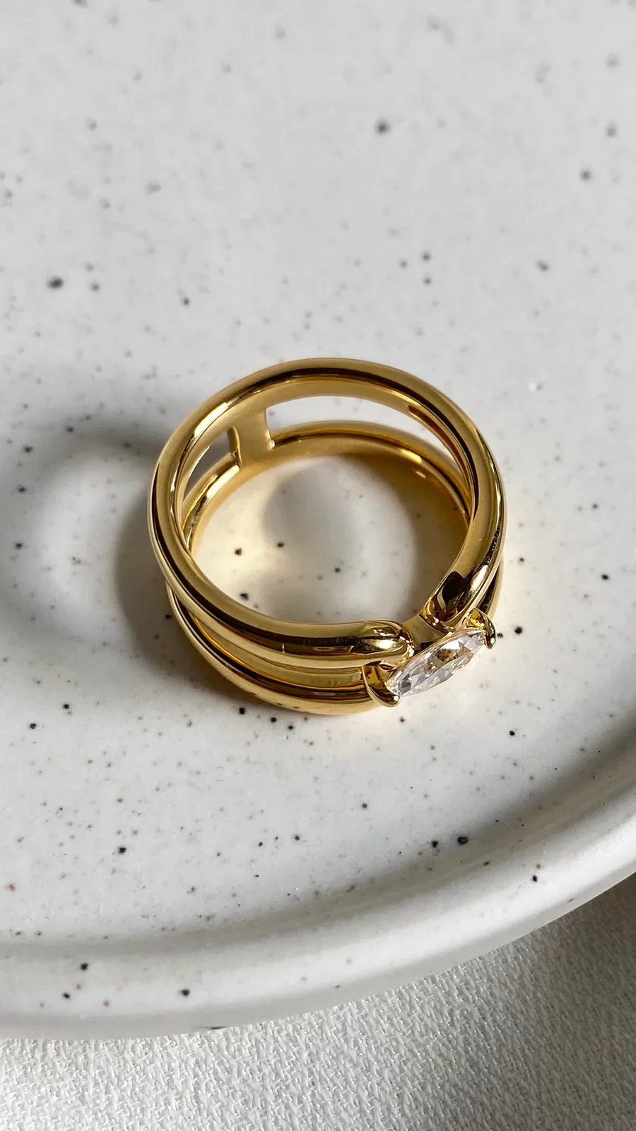 #color_yellow gold