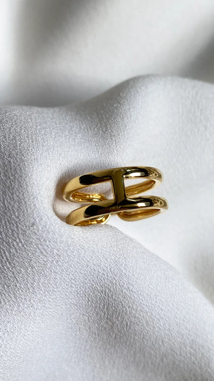 #color_yellow gold
